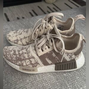Adidas Cream and Brown Patterned Sneakers